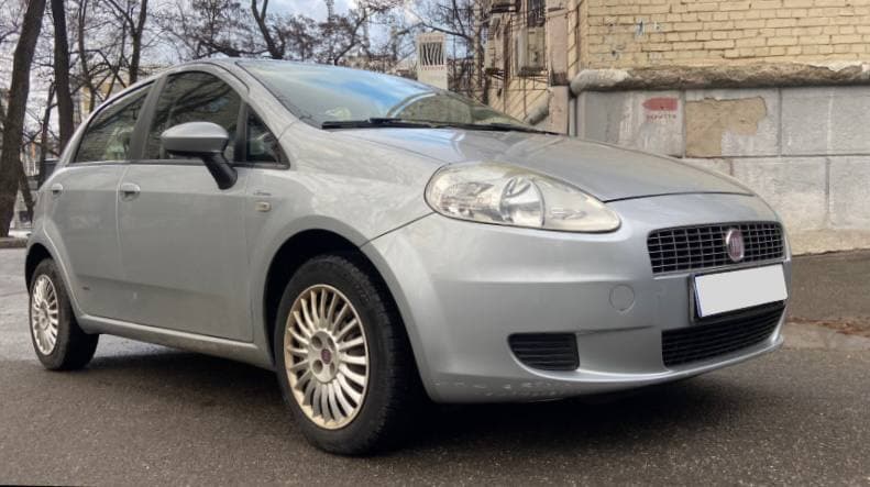 Rent a car Fiat Punto in Kyiv - Megarent