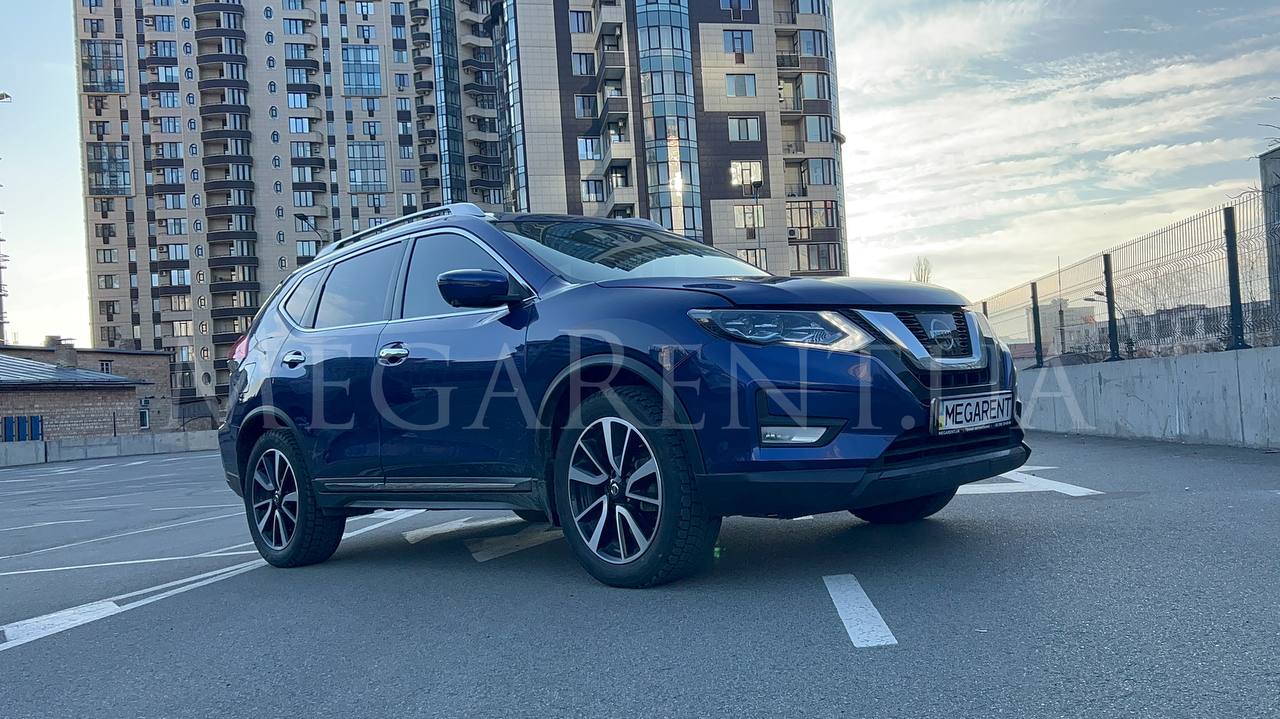 Оренда авто Nissan Rogue у Києві - Мегарент