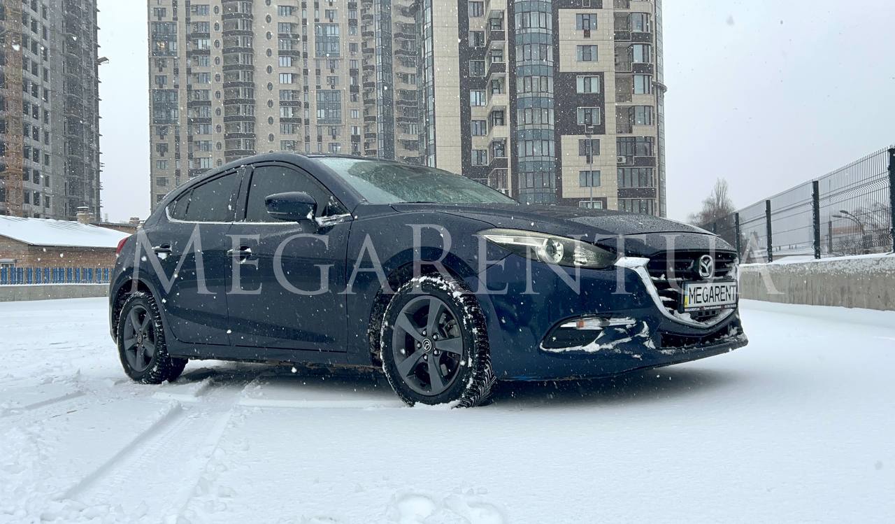 Оренда авто Mazda 3 у Києві - Мегарент