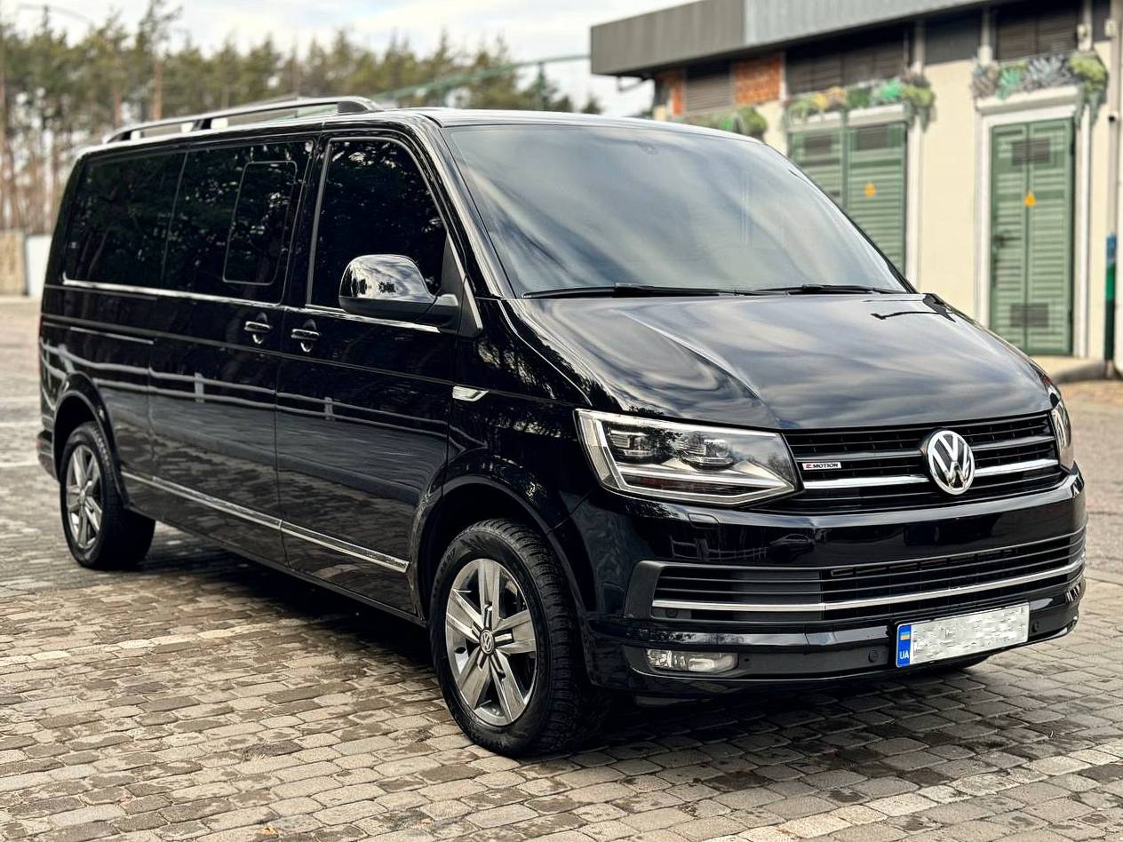   Volkswagen Multivan   - 