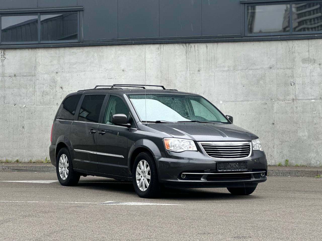 Chrysler Town Country