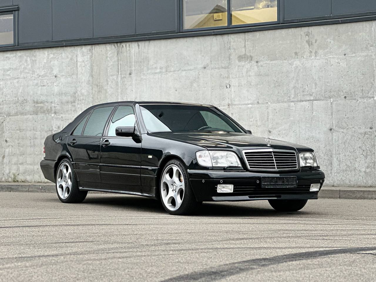   Mercedes-Benz Brabus 7.3 V12   - 