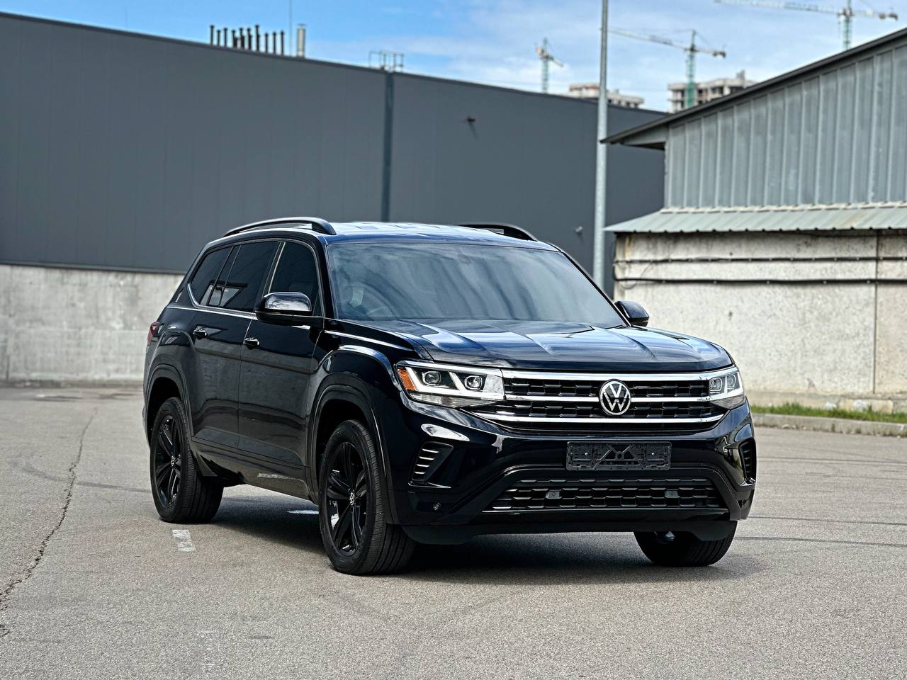 Оренда авто Volkswagen Atlas у Києві - Мегарент