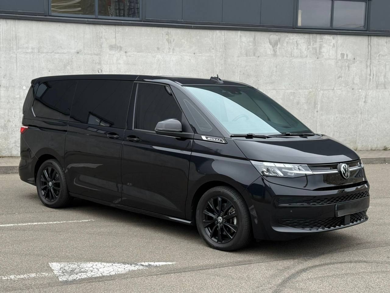   Volkswagen Multivan   - 