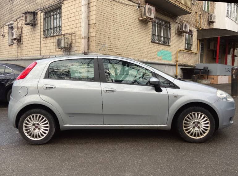 Car rental Fiat Punto in Kyiv - photo 3