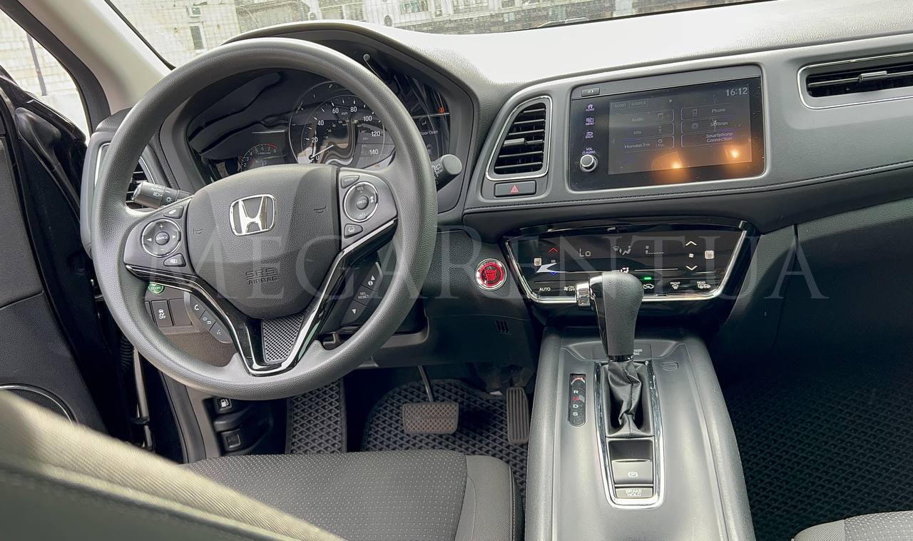   Honda HRV   -  5