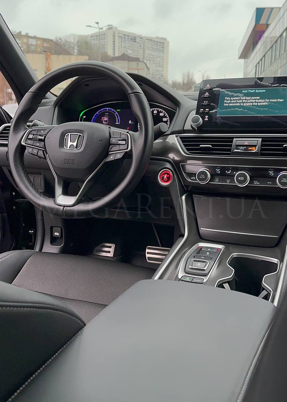 Car rental Honda Accord Hybrid in Kyiv - photo 5