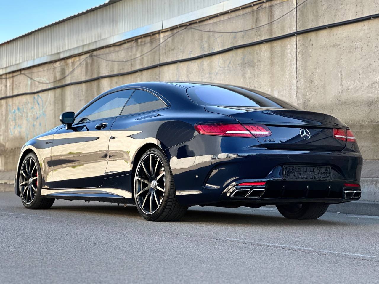   Mercedes-Benz W217 S560 AMG Coupe   -  5