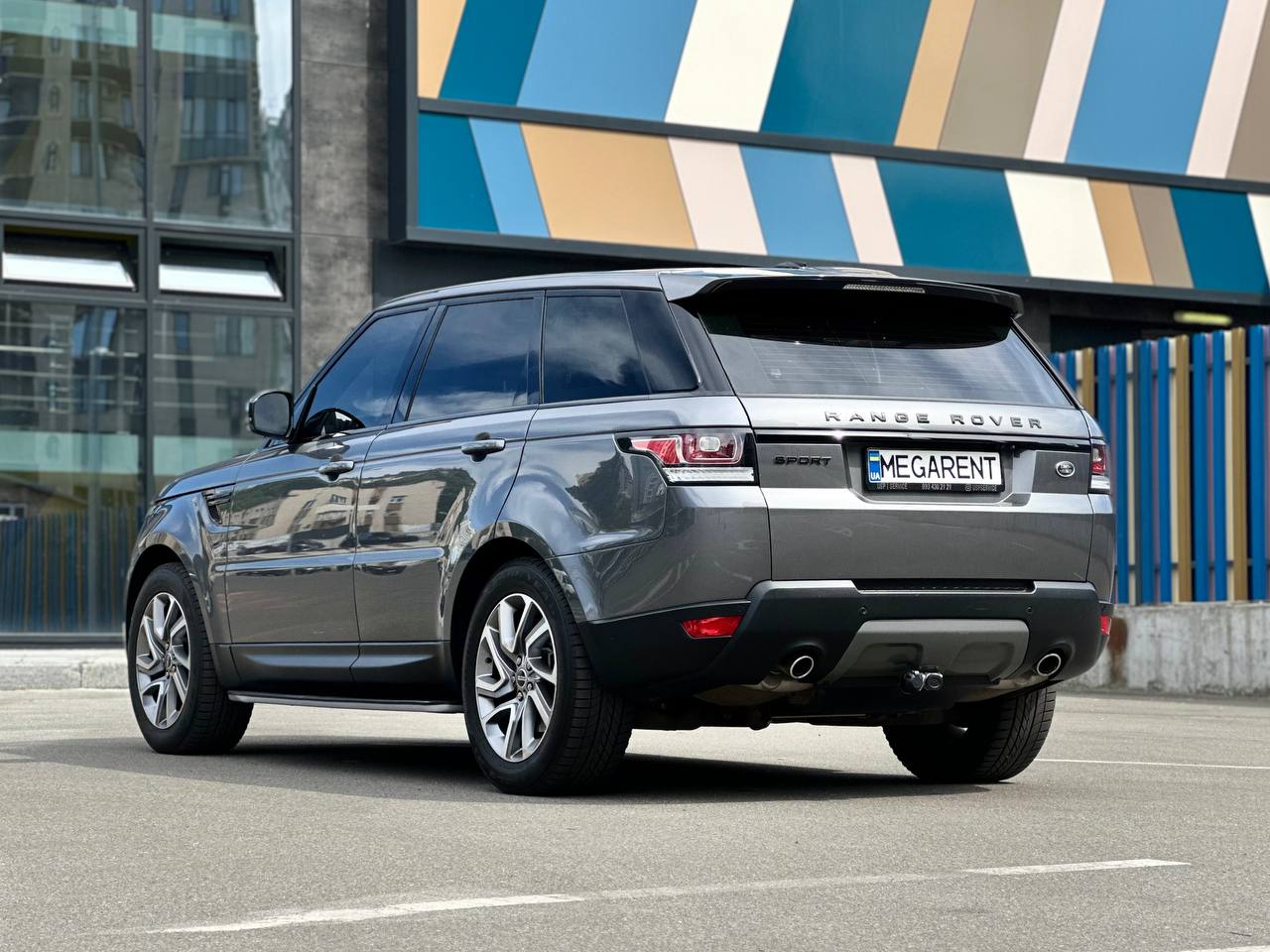   Land Rover Range Rover Sport   -  4