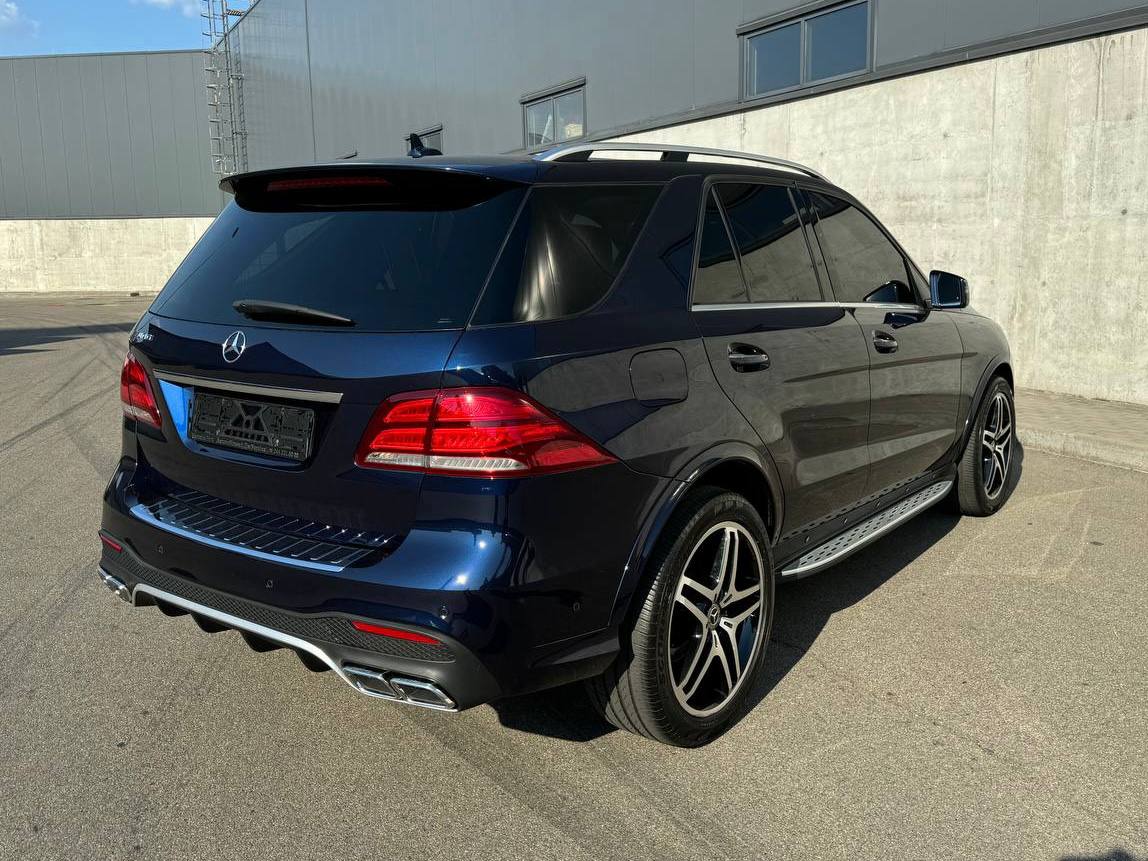   Mercedes-Benz GLE AMG   -  4