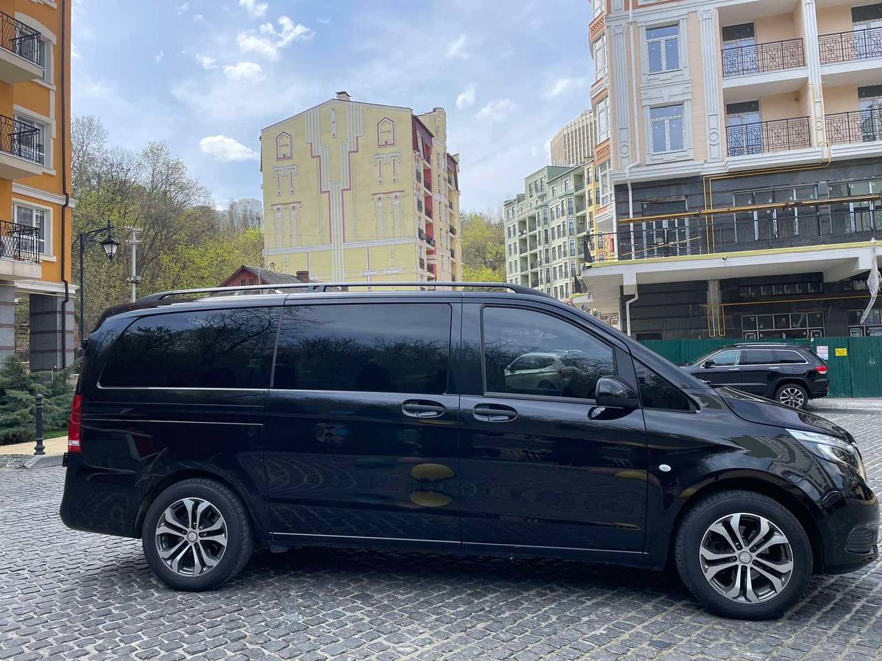   MERCEDES-BENZ METRIS   -  2