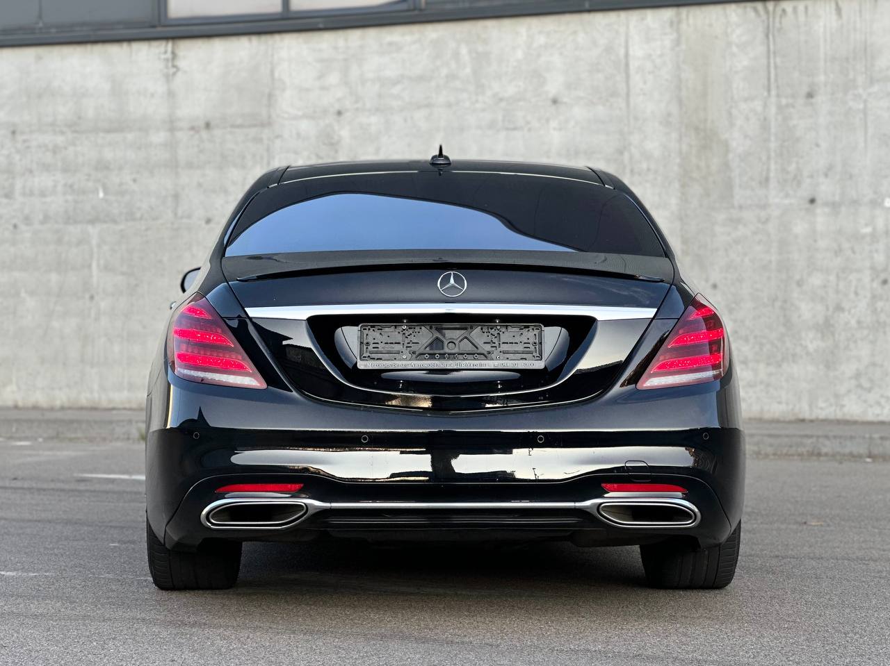   Mercedes-Benz S450 L   -  5