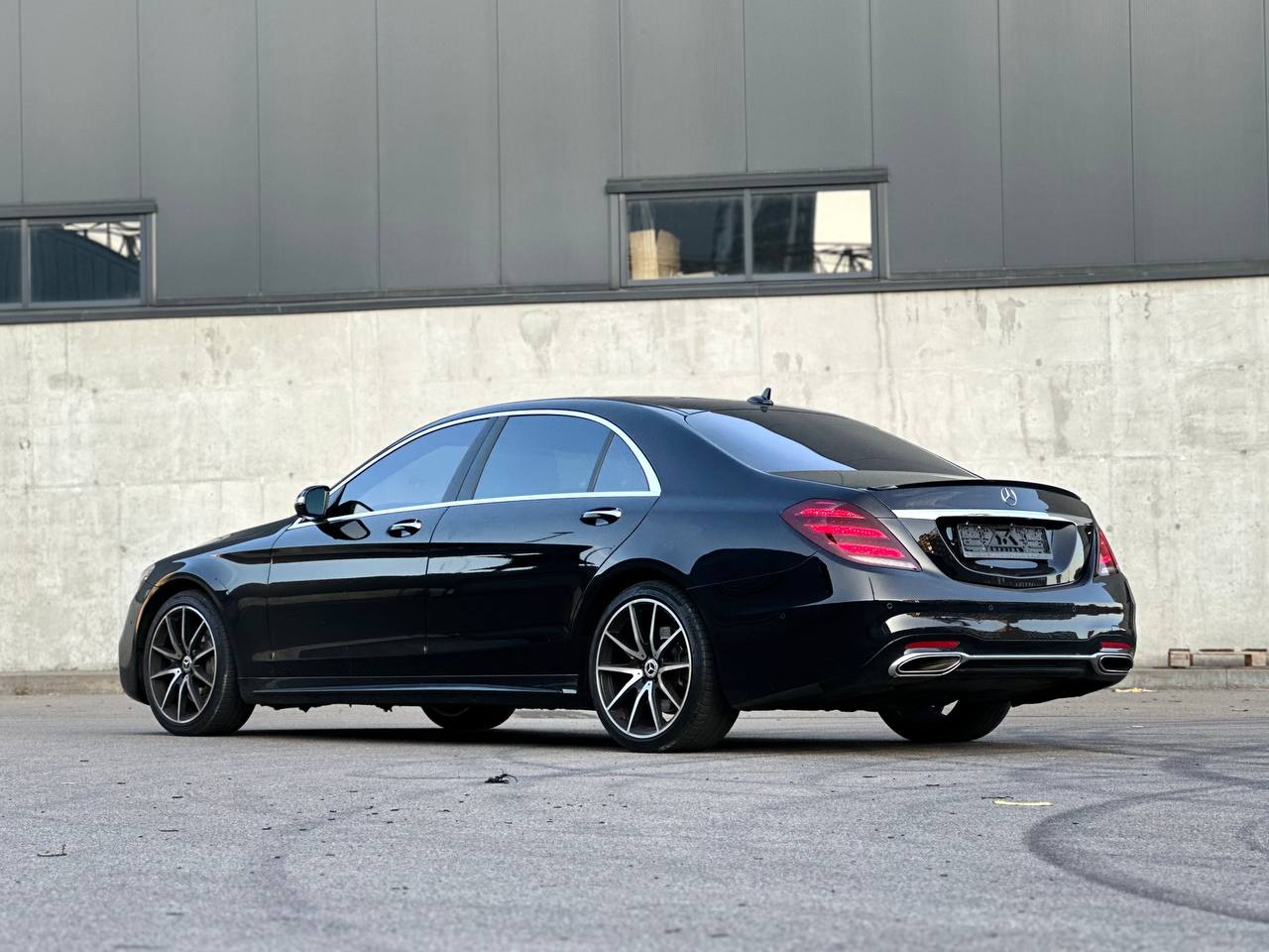   Mercedes-Benz S450 L   -  6