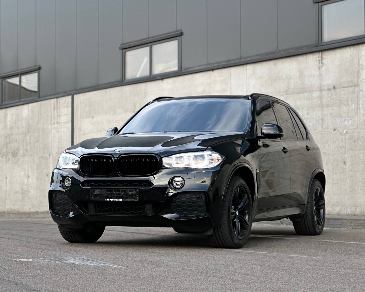   BMW X5   -  3