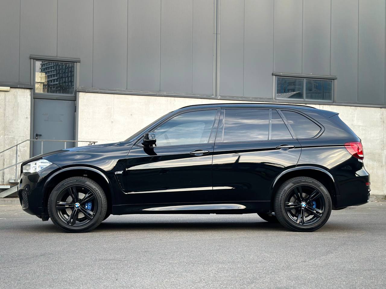   BMW X5   -  4