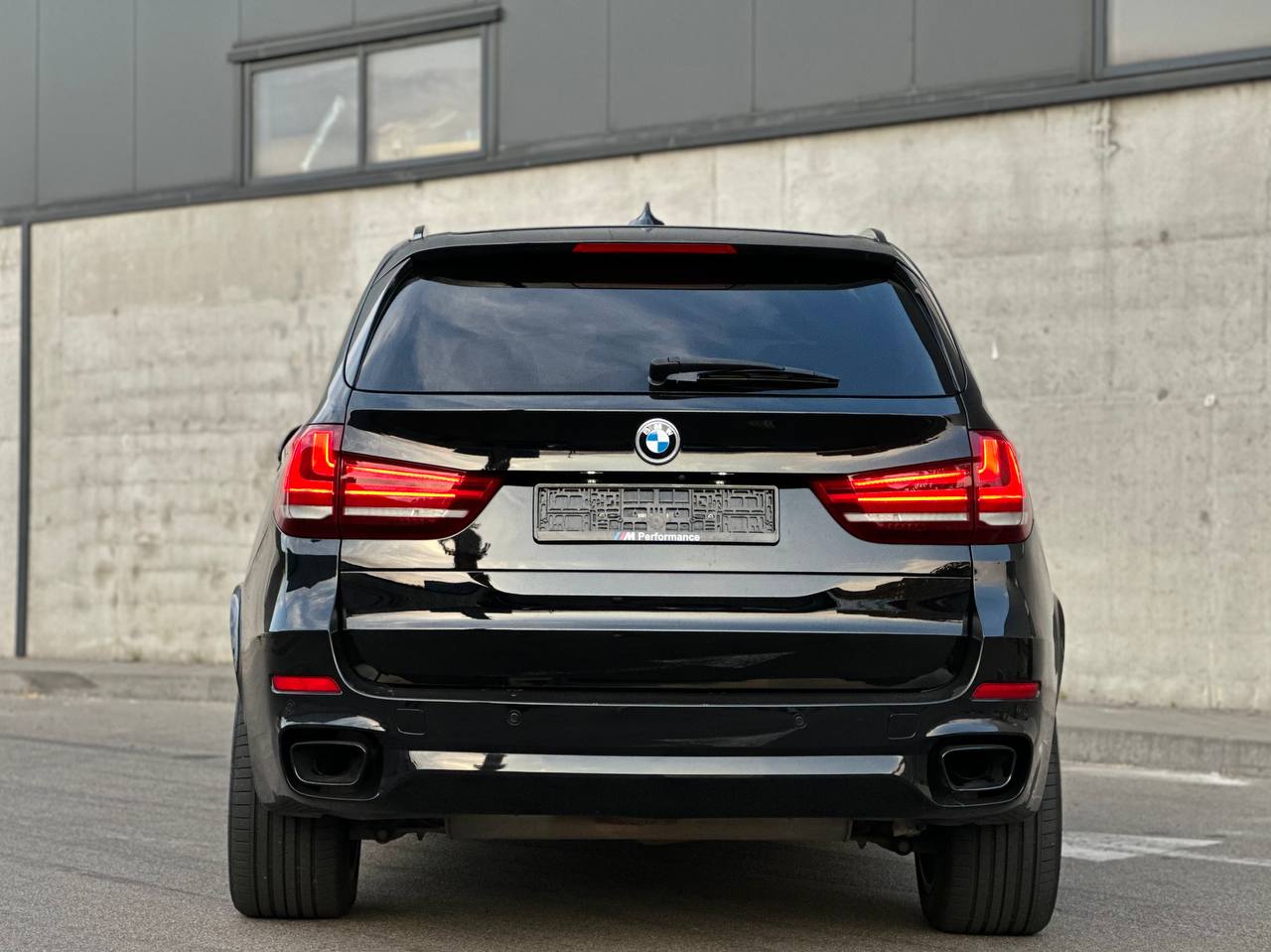   BMW X5   -  6