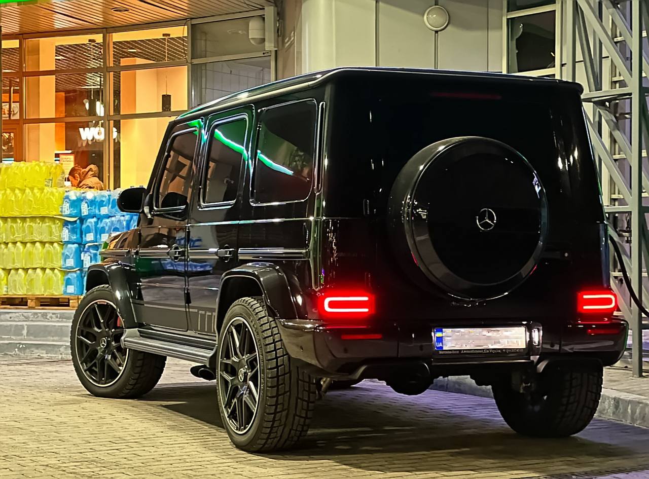   Mercedes-Benz G class   -  3