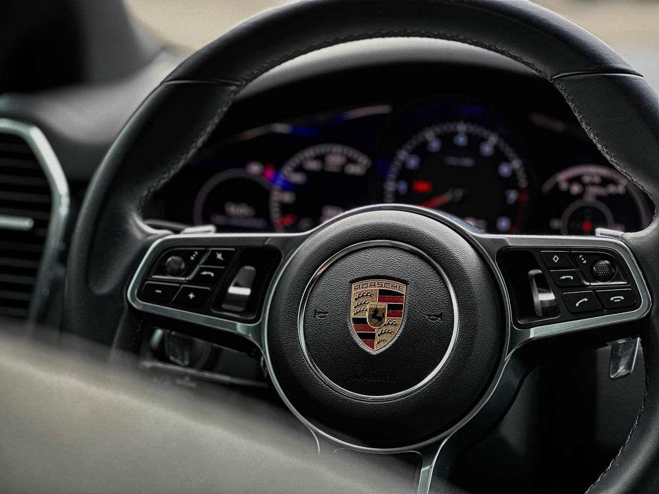   Porsche Cayenne   -  6