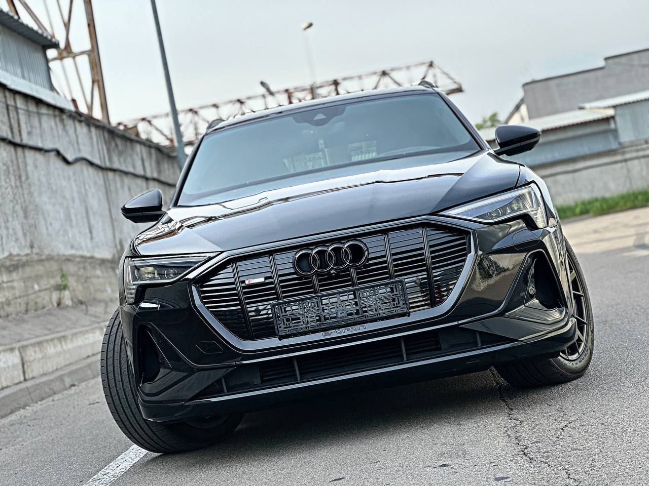   AUDI E-TRON 55   -  2