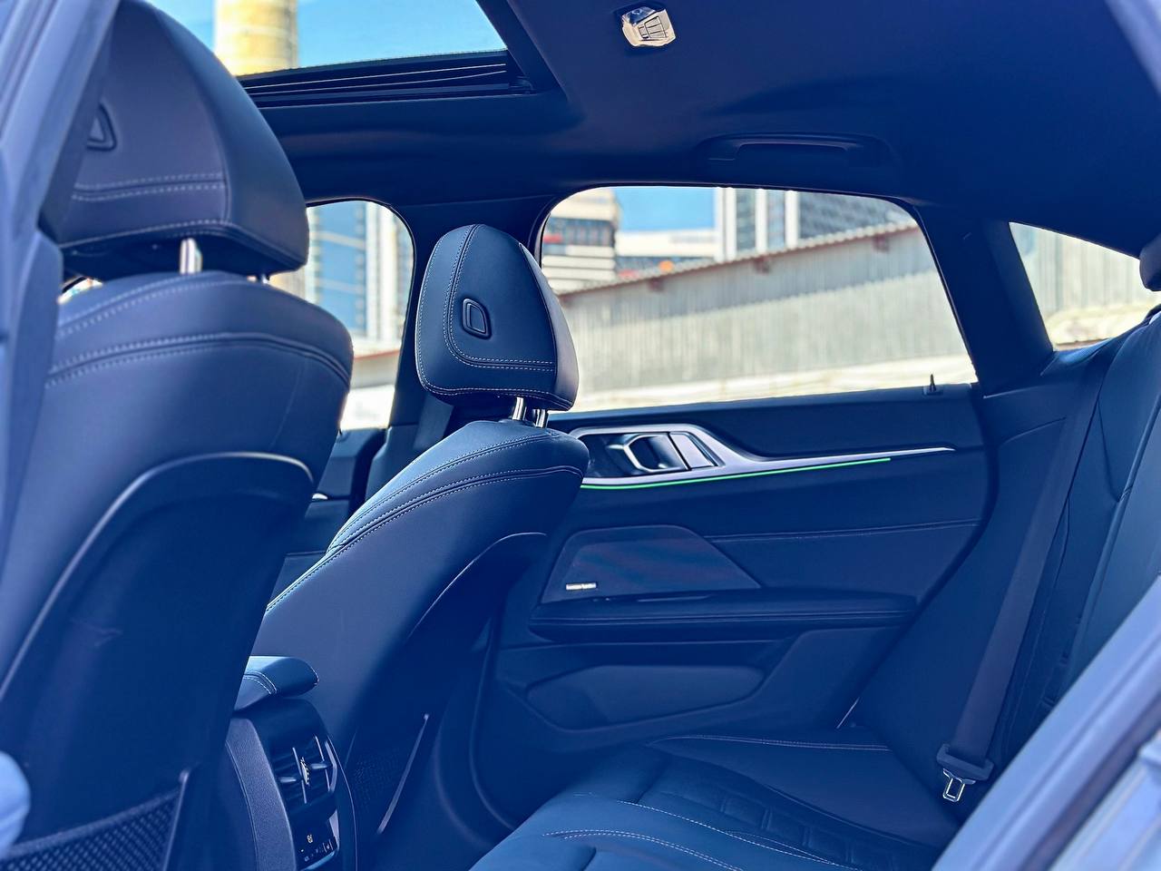   BMW I4 50   -  9