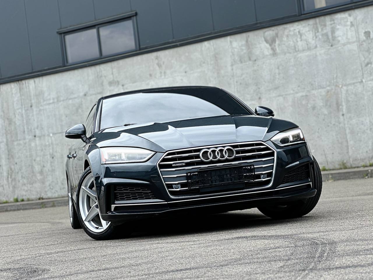   Audi A5 Quattro   -  2