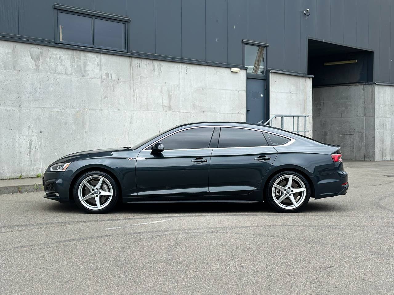   Audi A5 Quattro   -  4