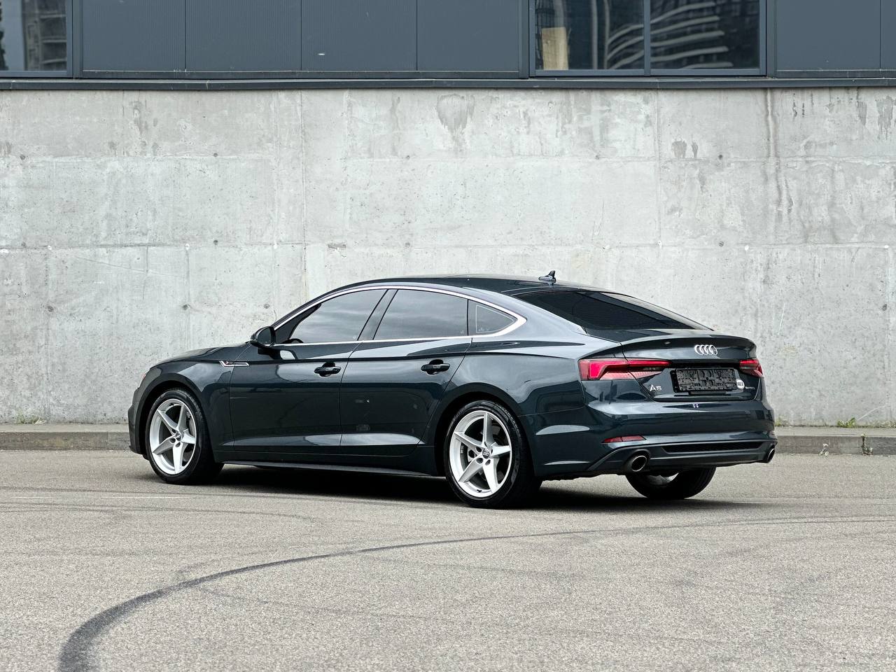   Audi A5 Quattro   -  5
