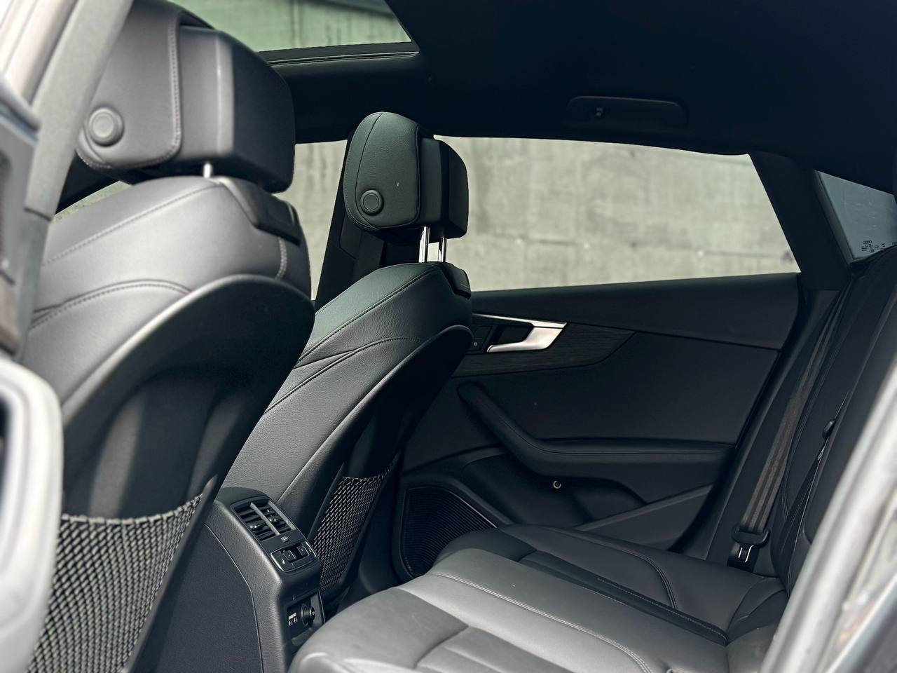   Audi A5 Quattro   -  9