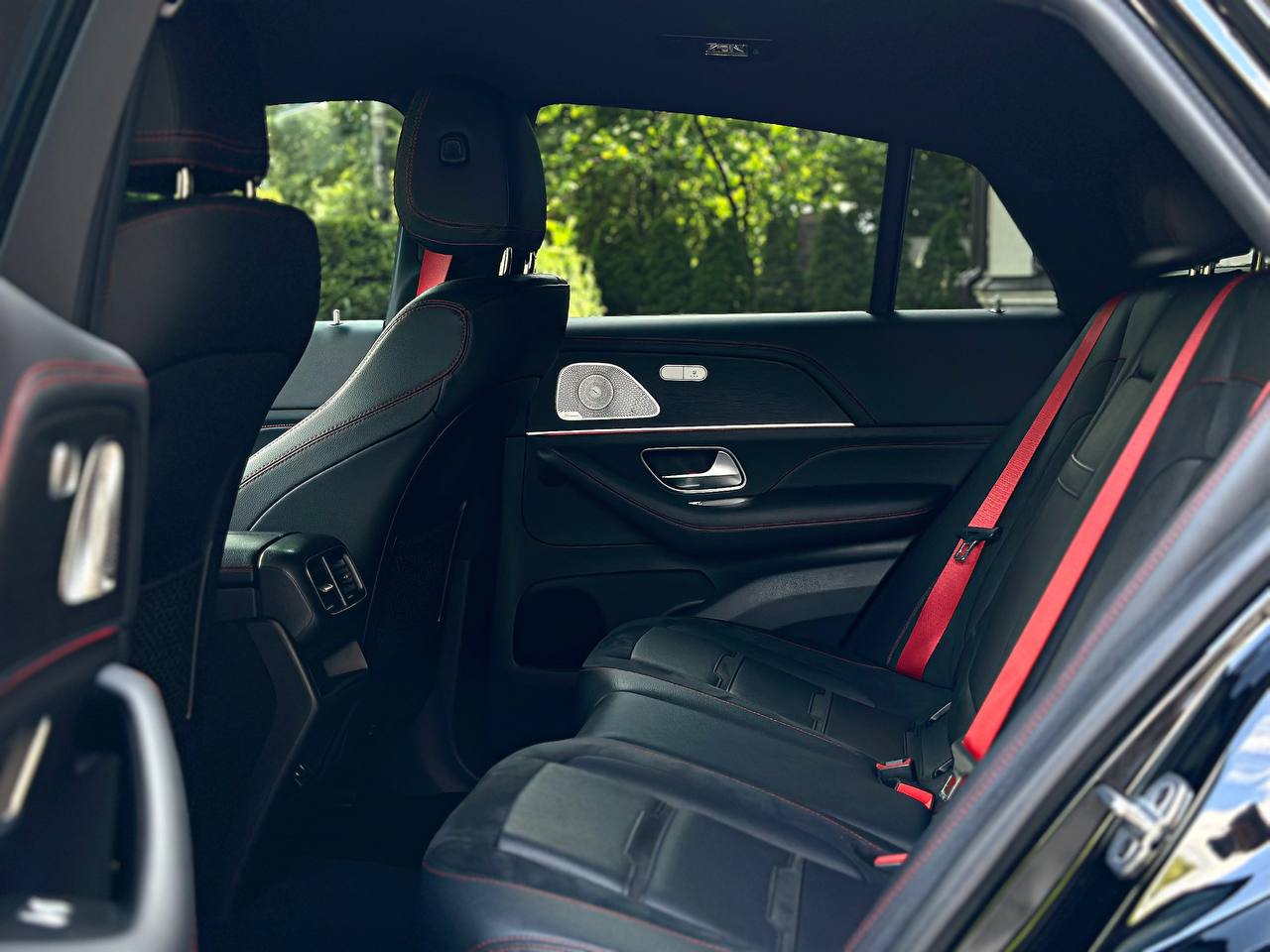   MERCEDES-BENZ GLE Coupe 53 AMG   -  9