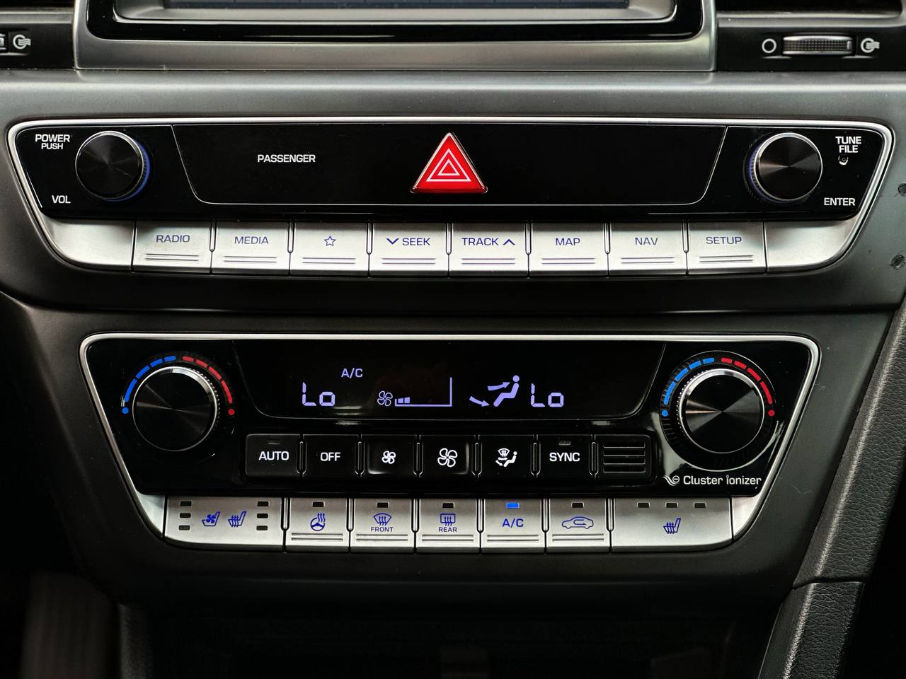   Hyundai Sonata LPI   -  8