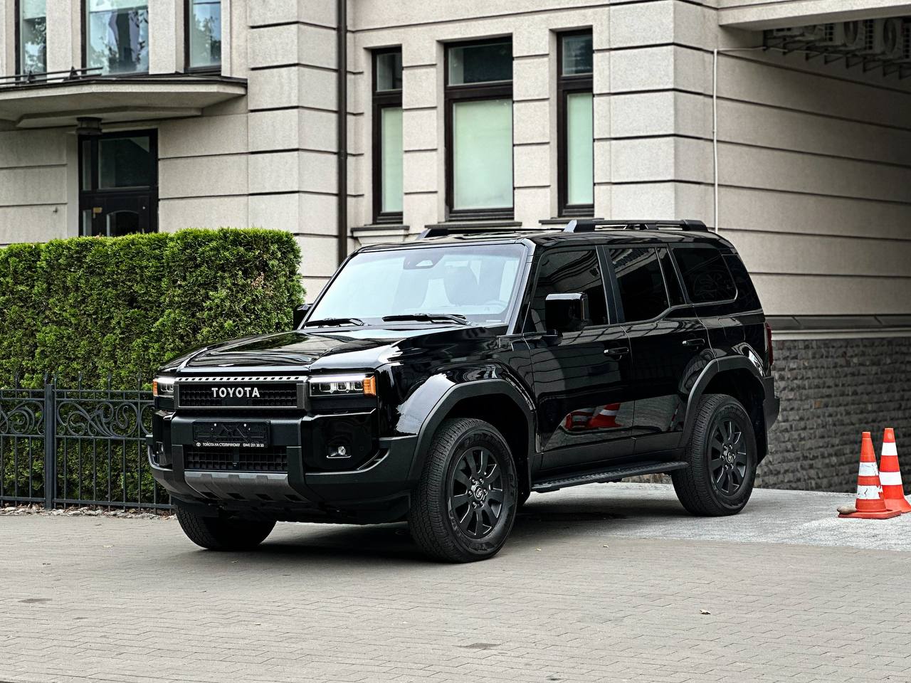  Toyota Land Cruiser Prado 250   -  2
