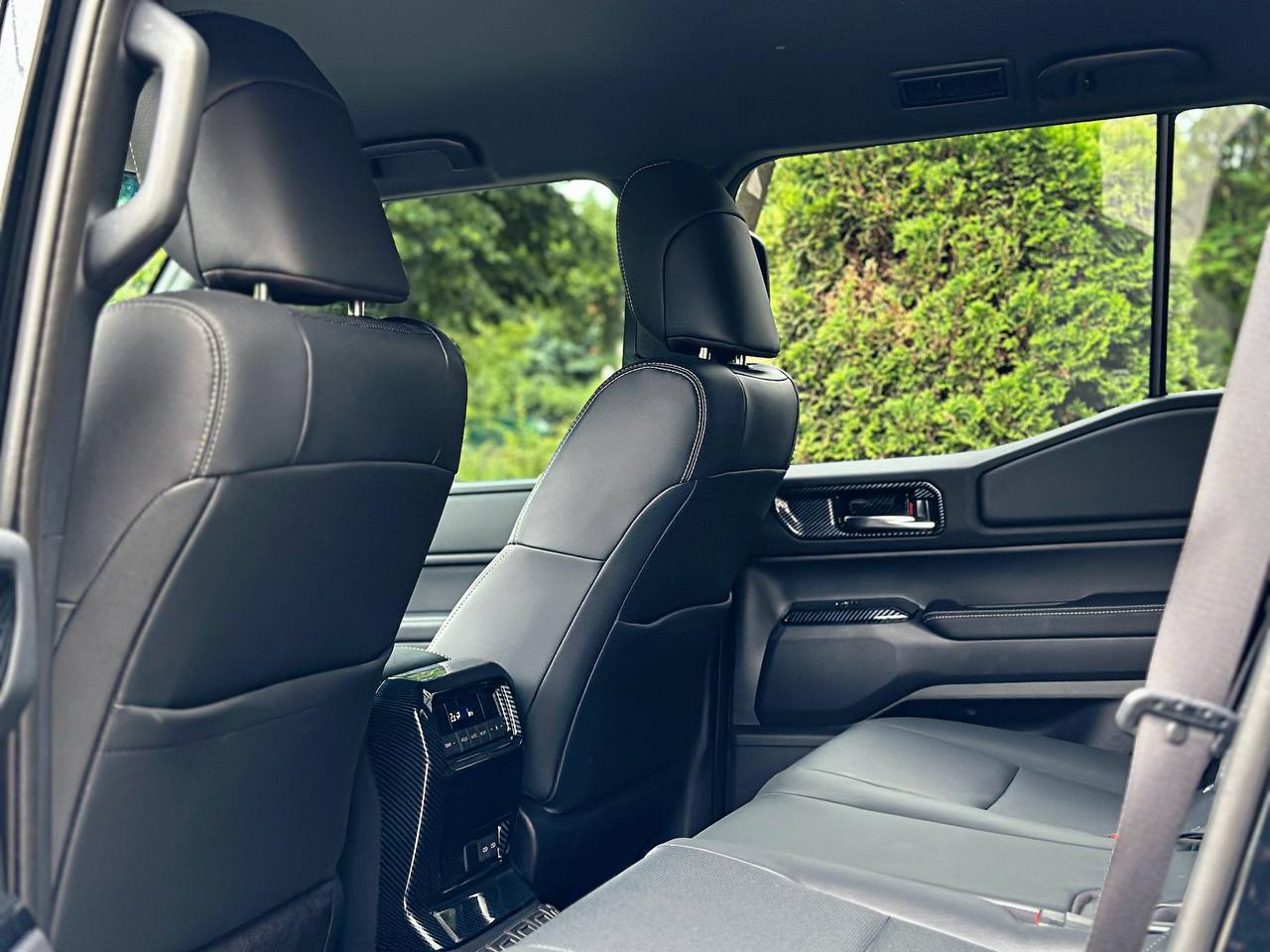   Toyota Land Cruiser Prado 250   -  9
