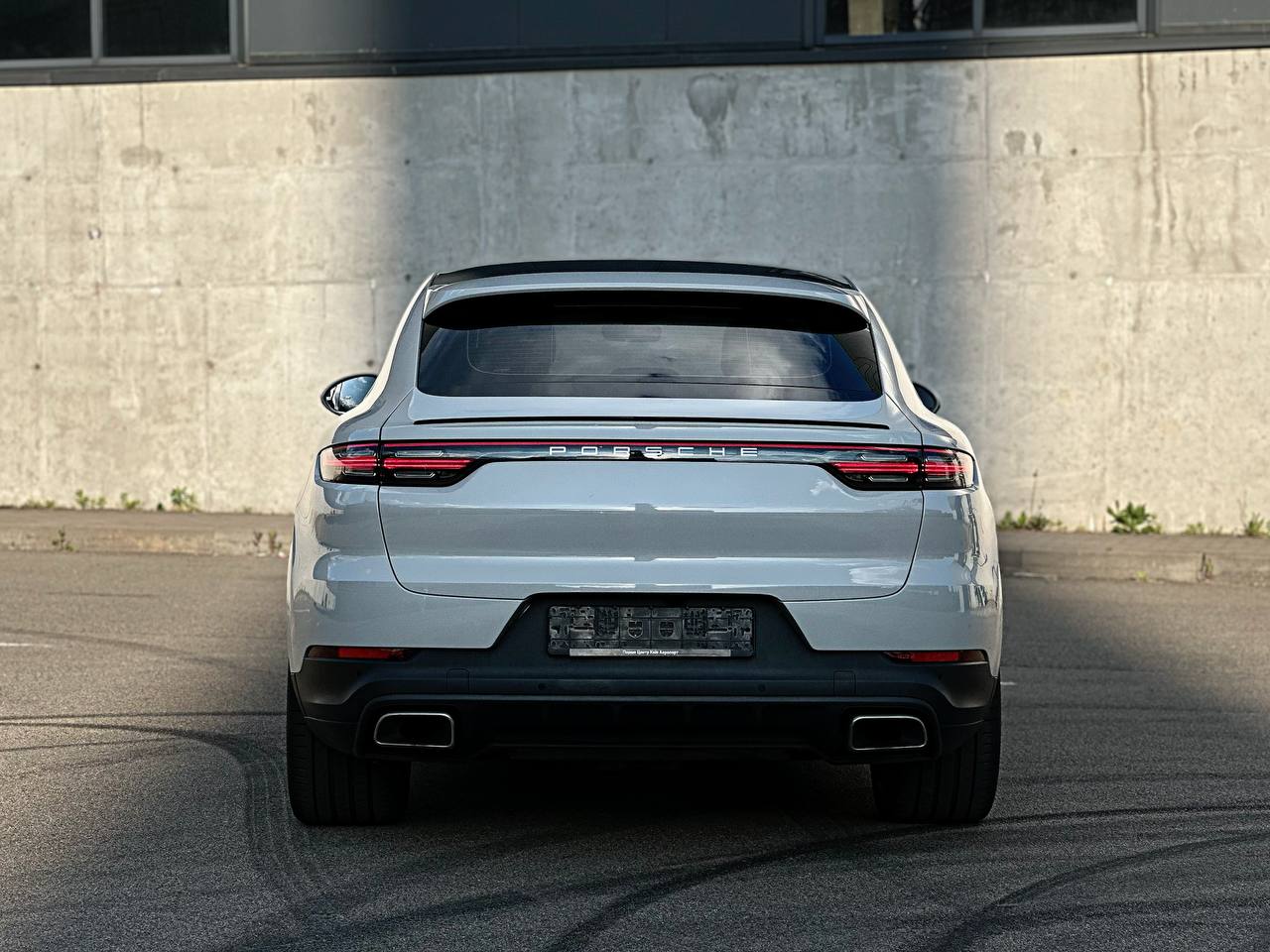   Porsche Cayenne   -  5