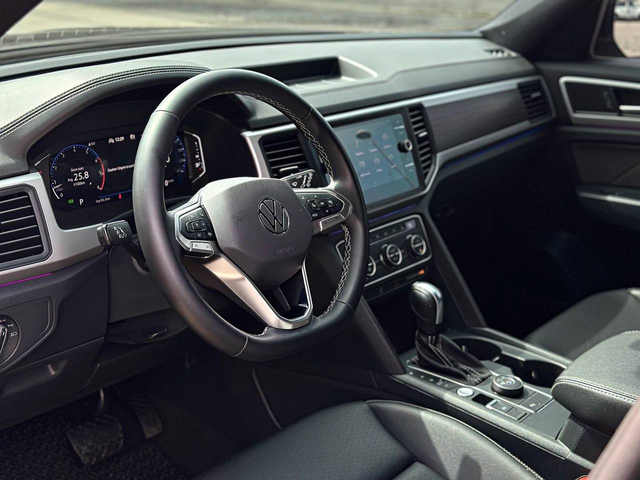   Volkswagen Atlas   -  4