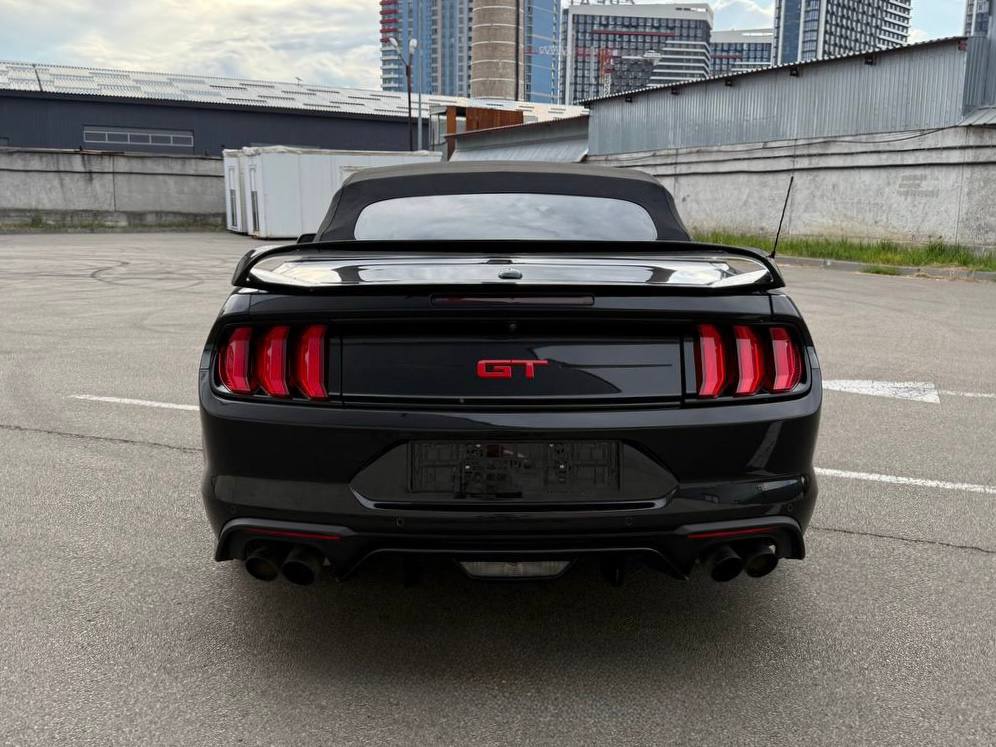   Ford Mustang   -  5