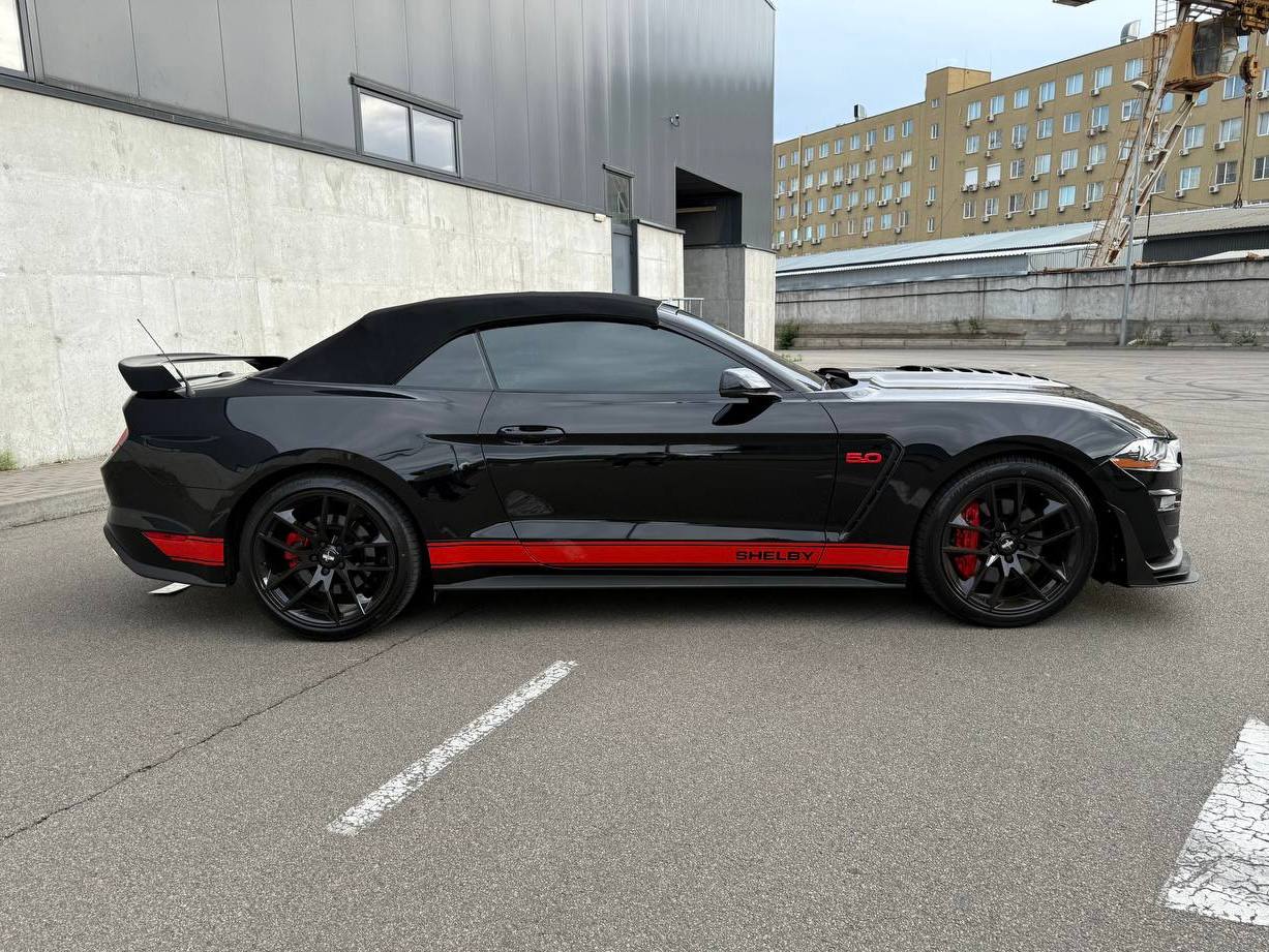   Ford Mustang   -  6