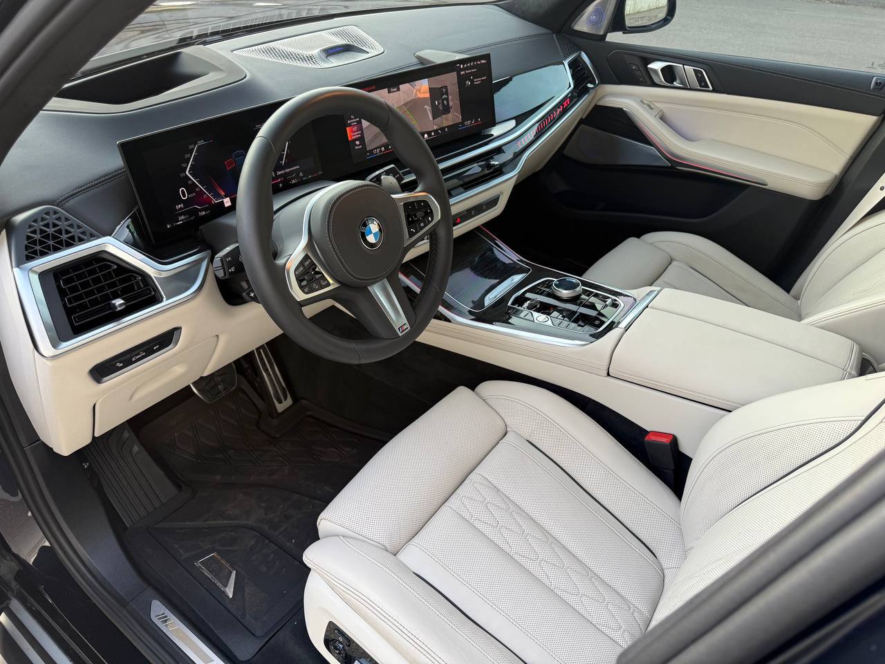   BMW X7 2025   -  5