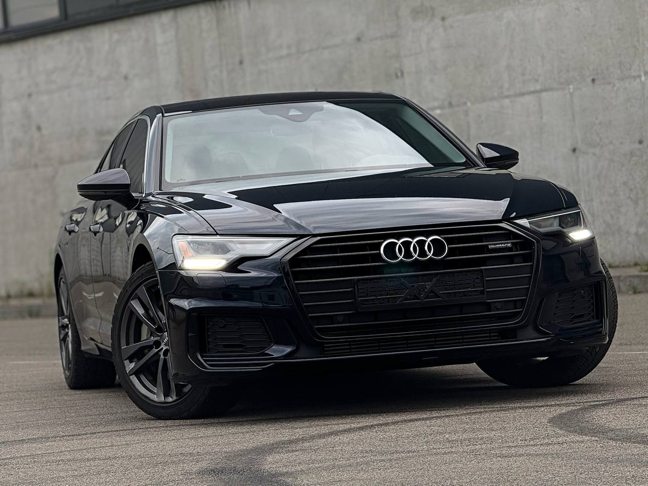   Audi A6 Quattro   -  2