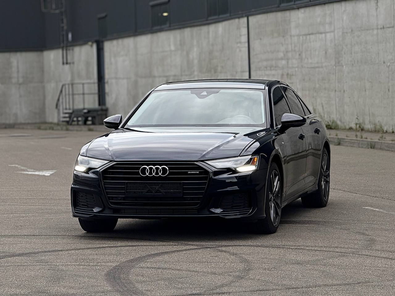   Audi A6 Quattro   -  3