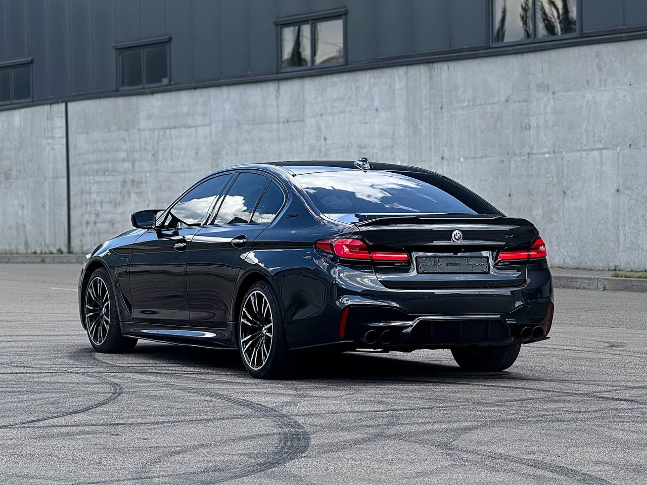   BMW G30 530E   -  5