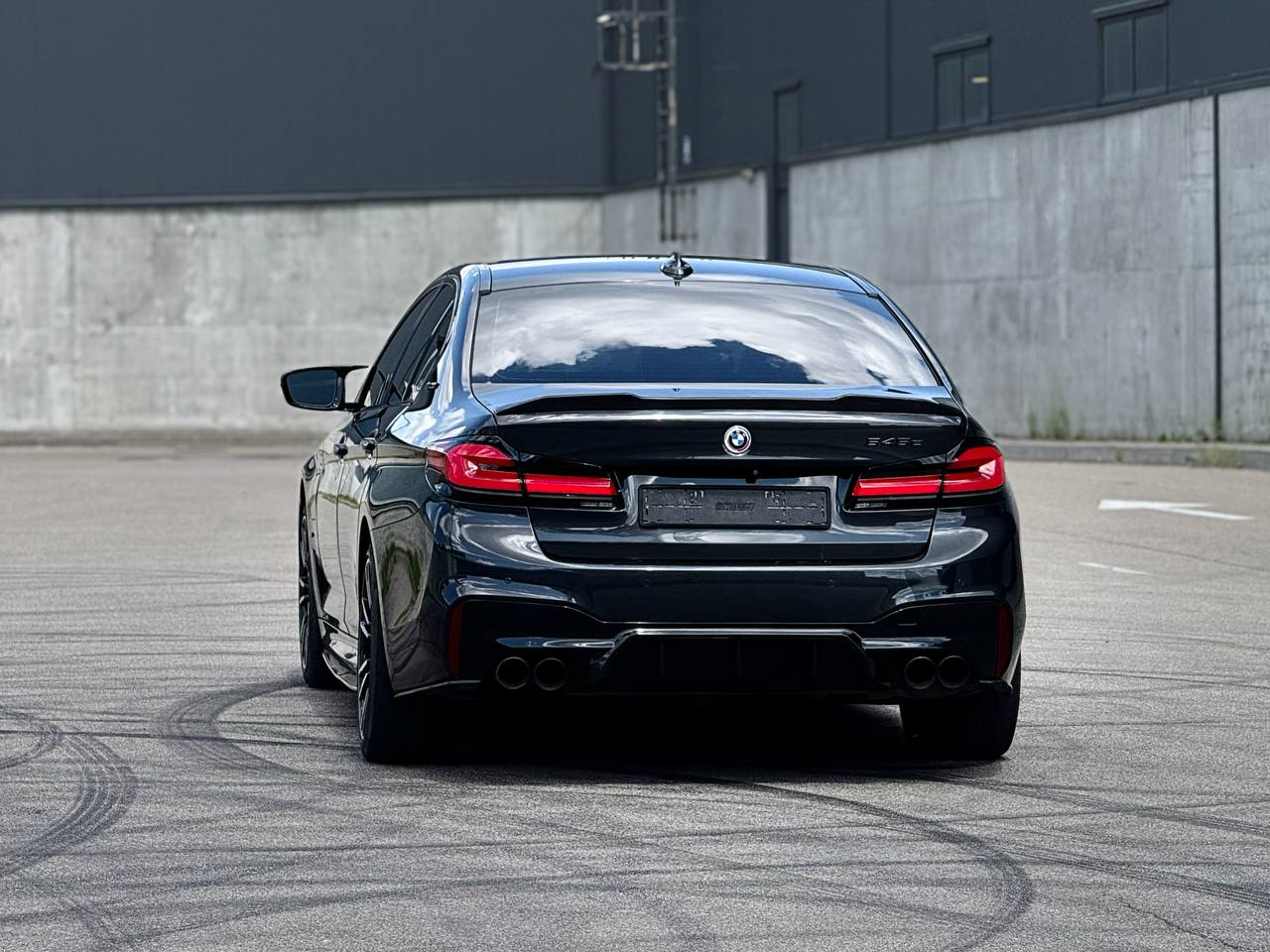   BMW G30 530E   -  6