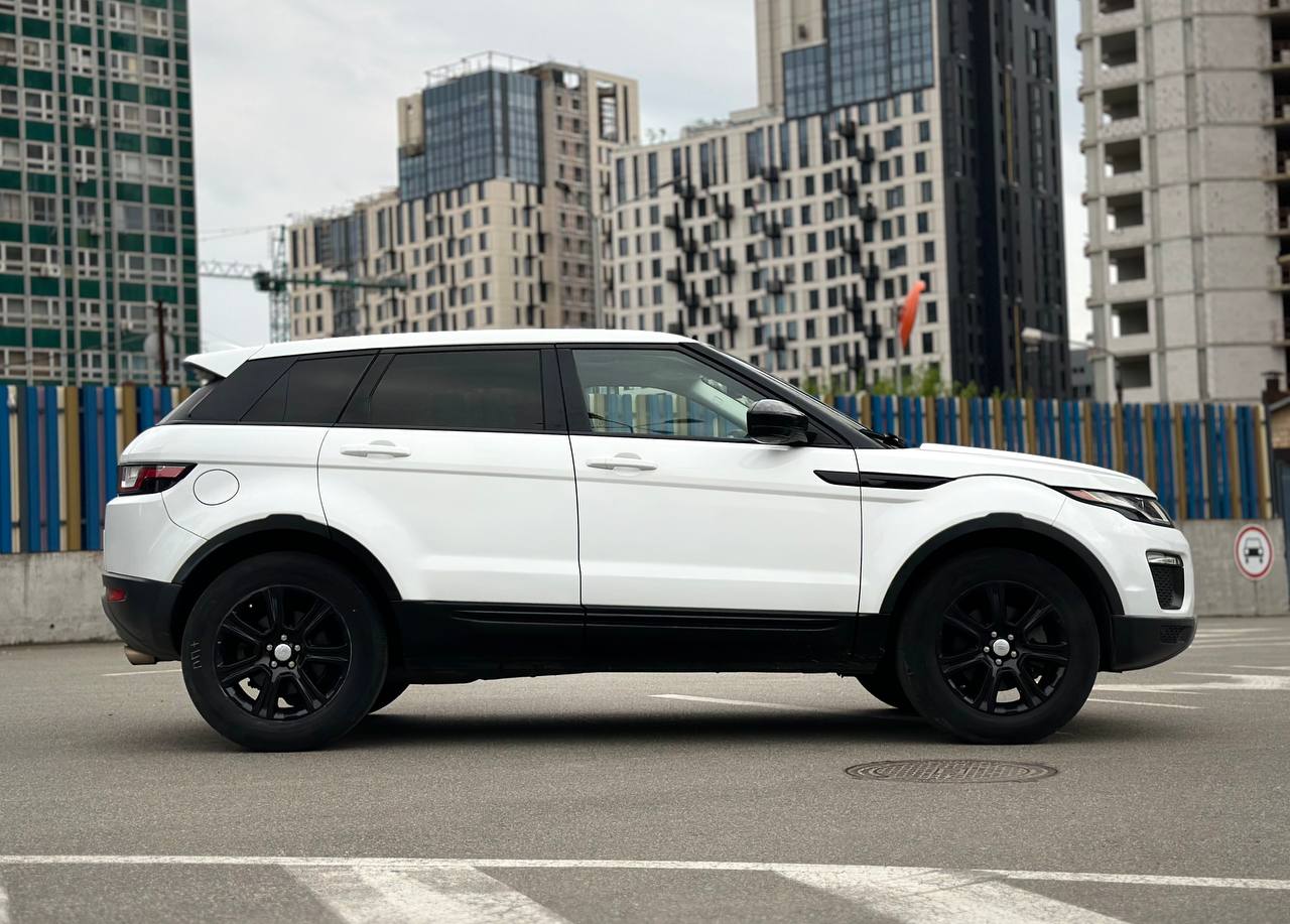   RANGE ROVER EVOQUE   -  3