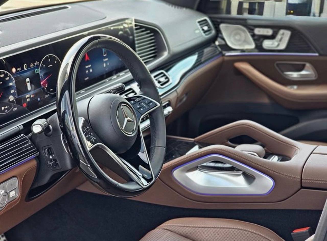   Mercedes-Benz GLS 2025   -  4