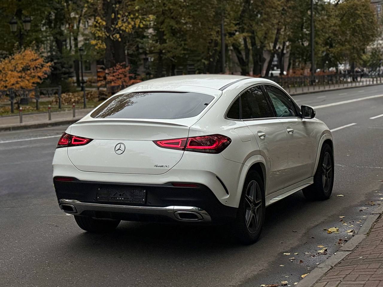   Mercedes-Benz GLE   -  5