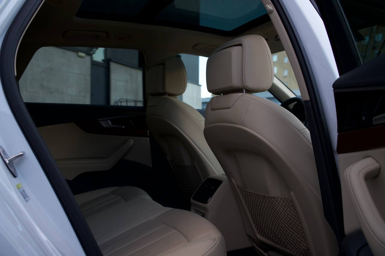 Car rental Audi A4 Allroad in Kyiv - photo 9