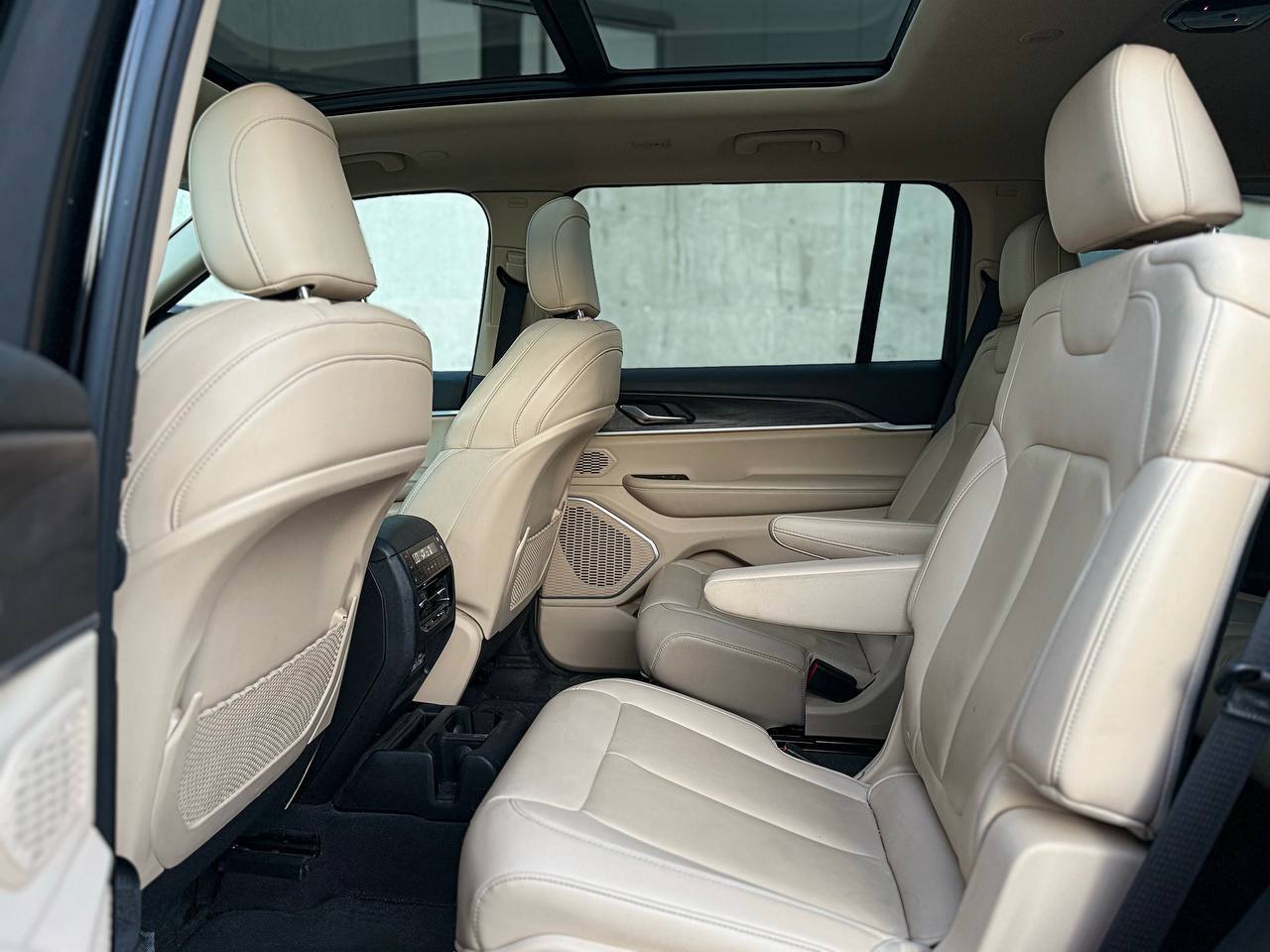 ������ ���� Jeep Grand Cherokee � ��� - ���� 8
