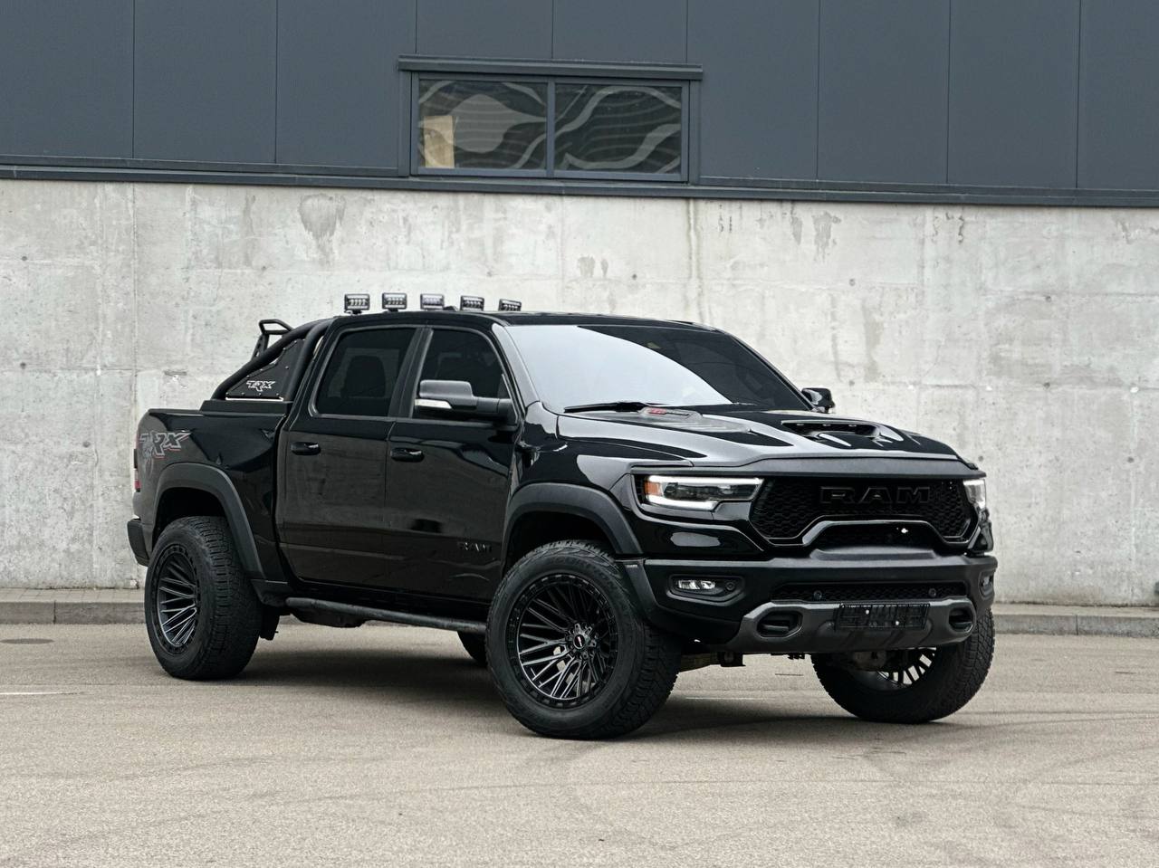   RAM 1500 TRX Mammoth 900   - 