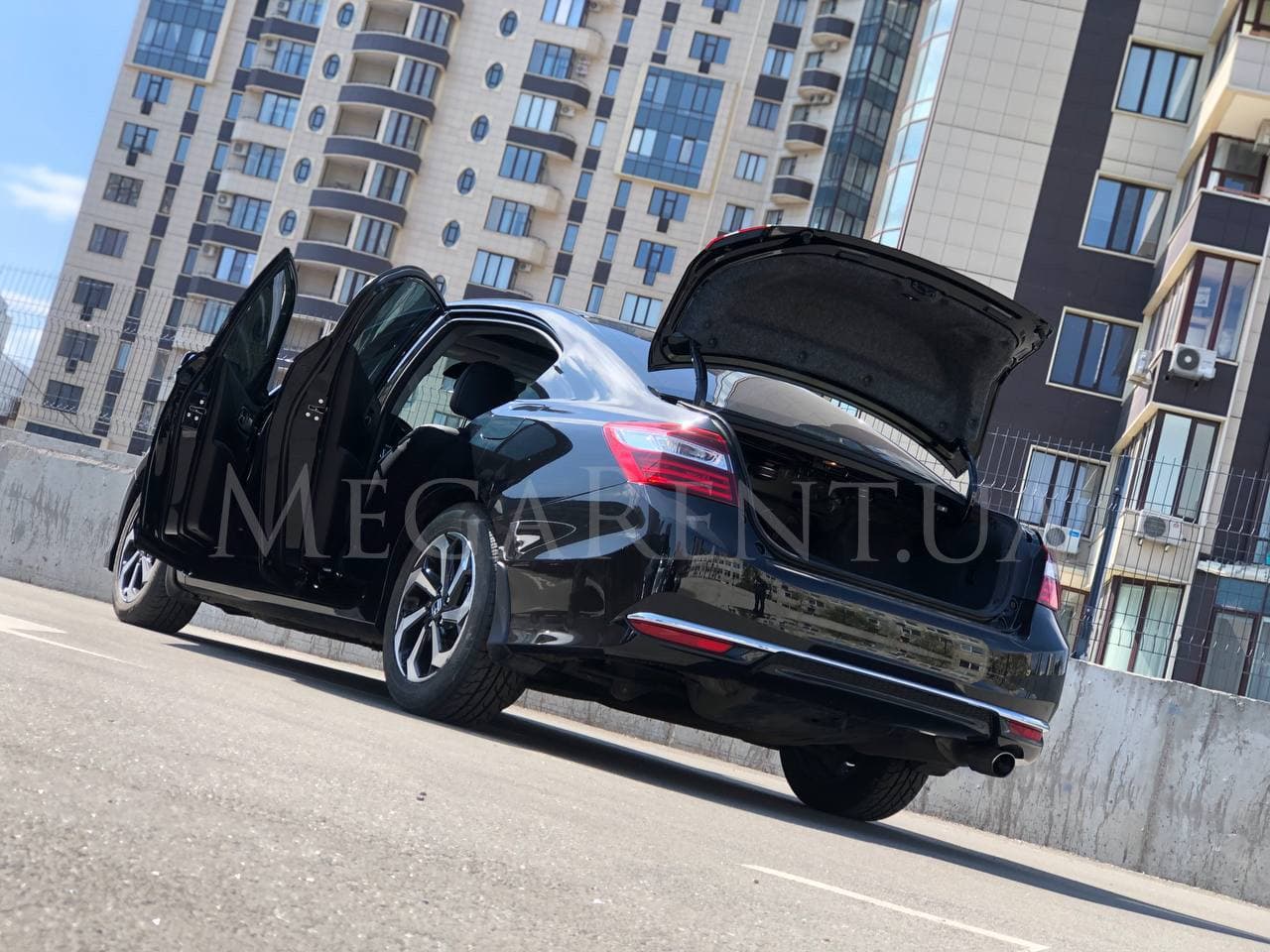 Прокат авто Honda Accord у Києві - фото 5