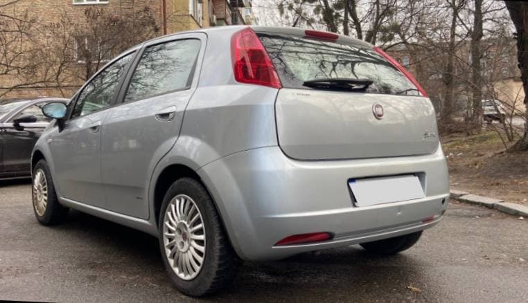 Прокат авто Fiat Punto в Киеве - фото 4
