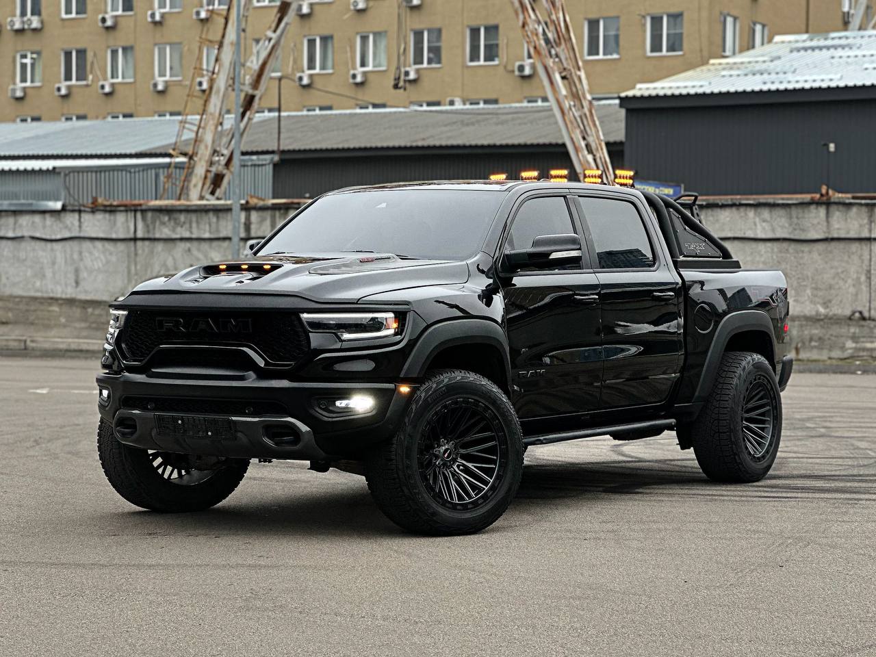   RAM 1500 TRX Mammoth 900   -  3